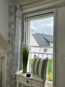 Photo de galerie - Confection de tentures de fenêtres et coussins assortis