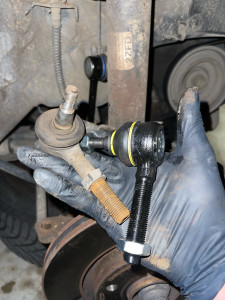 Photo de galerie - Remplacement rotule de direction 