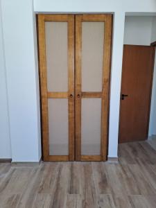 Photo de galerie - Fabrication et pose de porte de placard 