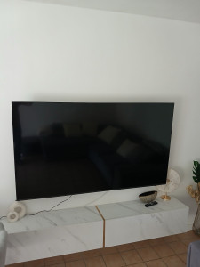 Photo de galerie - Fixation tv 75 pouce + meuble tv