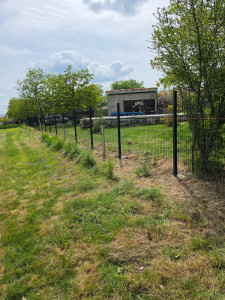Photo de galerie - Pose de clôture rigide 