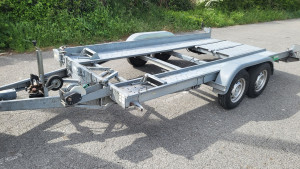 Photo de galerie - Porte-voiture 
longueur 4,10m
charge max 1,950 tonnes