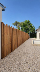 Photo de galerie - Clôture en voliges 
