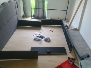 Photo de galerie - Montage lit 2 personnes 

