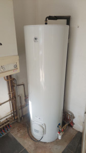 Photo de galerie - Remplacement d'un ballon d'eau chaude électrique 200l.