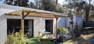 Photo de galerie - Construction pergola avec couverture polycarbonate 
