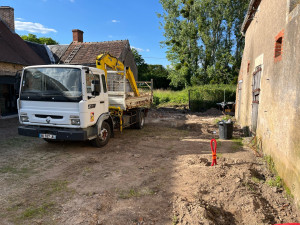 Photo de galerie - Camions-bennes 12 tonnes avec grue