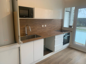 Photo de galerie - Pose sol vynil et cuisine complète 