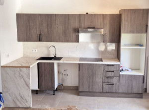 Photo de galerie - Montage de cuisine en kit, c'est parti !  #Cuisine #Montage #Kit #DIY #Maison