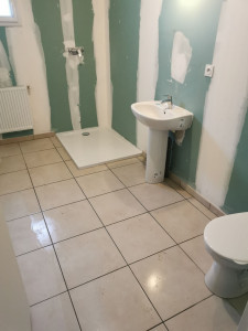 Photo de galerie - Prestation d'une installation sanitaire sur une maison neuve 