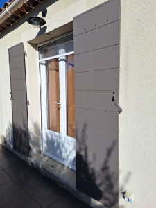 Photo de galerie - Fabrication, finition et repose de volets. 