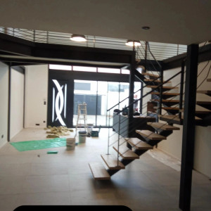 Photo de galerie - Bonjour je vous présente mes services de 
 placoplâtre Bande à joint peinture 
