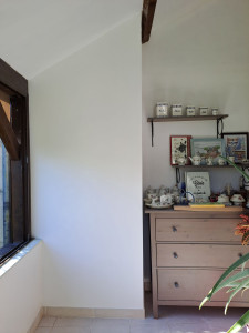 Photo de galerie - Peinture mur blanc, sous-sol couché et peinture. Avant mise en valeur avec fresque murale.