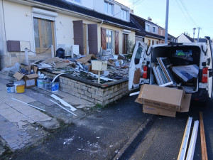 Photo de galerie - Enlèvement des gravats à la déchetterie 