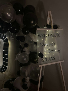 Photo de galerie - Chevalet en bois décoration 