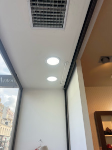 Photo de galerie - Installation plafonnier