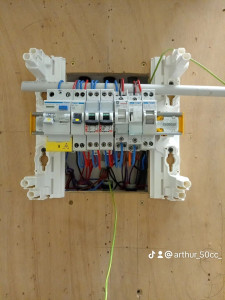 Photo de galerie - Installation d'un tableau électrique 