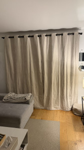 Photo de galerie - Ourlets sur double-rideaux 