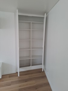 Photo de galerie - Création étagères dans placard