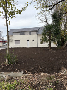 Photo de galerie - Ravalement de façade aménagement de jardin 