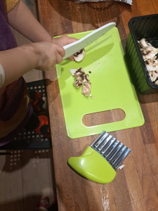 Photo de galerie - Accompagnement pour cuisiner.Couteaux adapter