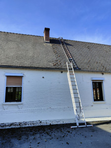 Photo de galerie - Demoussage de toiture 