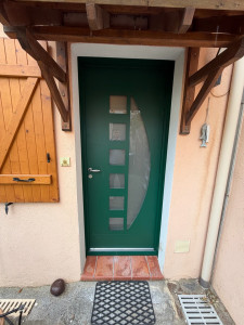 Photo de galerie - Pose de porte d’entrée 