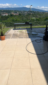 Photo de galerie - Nettoyage de cette belle terrasse avant les grandes chaleurs 