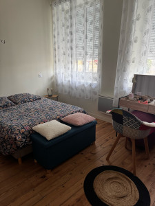 Photo de galerie - Nettoyage complet d’une chambre avec soin et efficacité. Intervention soignée pour un résultat impeccable.