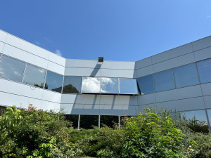 Photo de galerie - Nettoyage façade vitres 