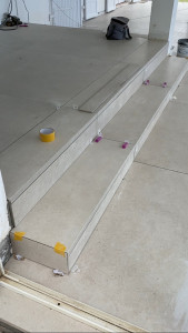 Photo de galerie - Réalisation de marche avec coupe à 45 degrés 