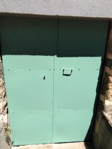 Photo de galerie - Voici une porte de cave métallique que j'ai fabriquée .