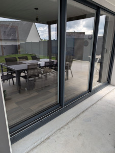 Photo de galerie - Nettoyage vitres 
maison 95 M2
1 baie de 3 m
6 fenêtres 
2 portes fenêtres 
réalisation en 1h 