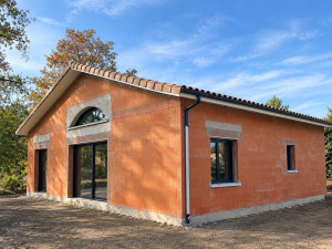 Photo de galerie -  Réalisation du radier /Mise en œuvre des fondations/Élévation des murs