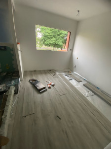 Photo de galerie - Deuxième couche et en même temp préparation du sole souple en pvc 