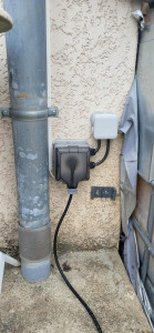 Photo de galerie - Prise extérieur avec Programmation pompe arrosage jardin