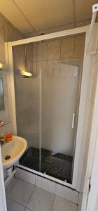 Photo de galerie - Pose de paroi de douche 