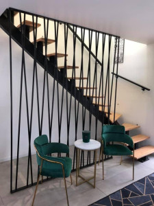 Photo de galerie - Création d'escalier sur mesure avec son claustra garde-corps fait sur mesure