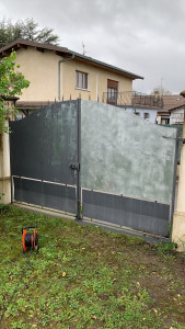 Photo de galerie - Ponçage portail 