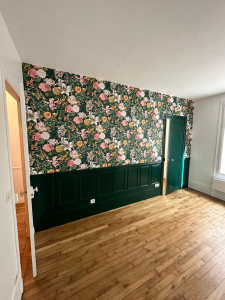 Photo de galerie - Pose de papier peint et peinture