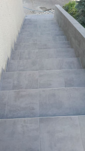 Photo de galerie - Rénovation de terrasse avec escalier en carrelage 