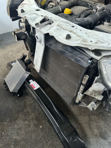 Photo de galerie - Changement de traverse sur un Dacia 1,05 l et montage d’intercooler