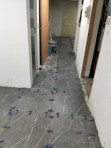 Photo de galerie - Carrelage est parquet et électricité et peinture et pose de cuisine
