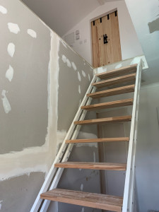 Photo de galerie - Création chambres dans combles , avec trémie et pose d’un escalier 