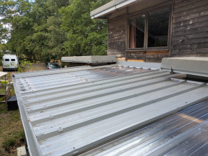 Photo de galerie - Couverture bac acier avec panneaux éclairants 