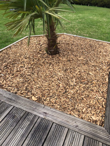 Photo de galerie - Création angle de terrasse avec copeau 