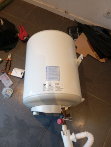 Photo de galerie - Bricolage et multi services