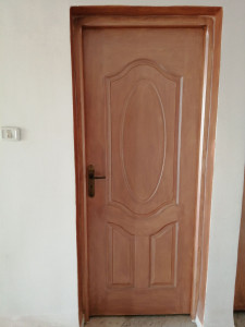 Photo de galerie - Application de peinture sur la menuiserie 