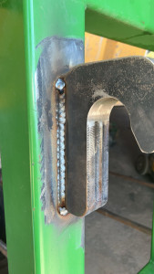 Photo de galerie - Souder crocher de clavetage godet