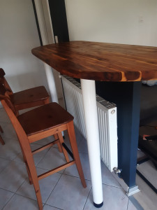 Photo de galerie - Réalisation de table de bar